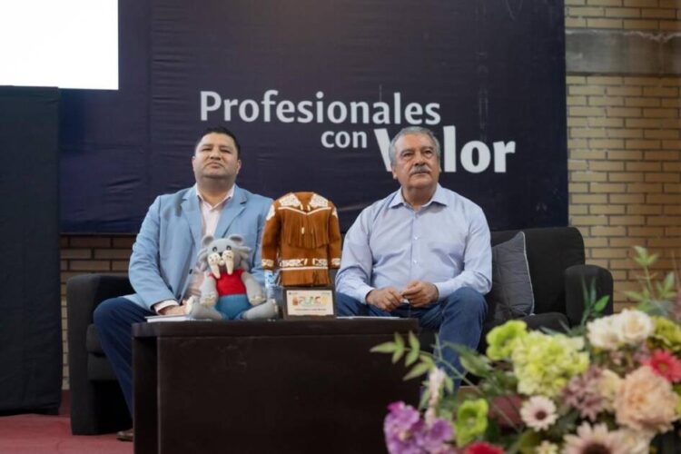 Acceso a becas y fortalecimiento de programas de estudio, compromisos de Morón con universitarios