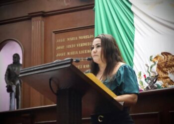 Jackie Avilés presenta iniciativa para fortalecer la protección contra la violencia familiar en Michoacán