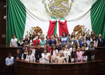 Vanhe Caratachea logra que niñas y niños tomen decisiones en sus municipios