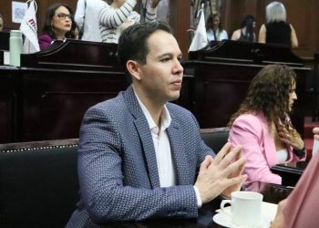 Presenta Alfredo Anaya iniciativa para garantizar cuidado integral digno a niñas, niños y adolescentes bajo tutela del Estado
