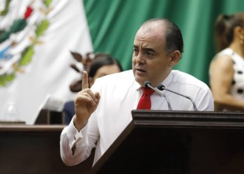 Condena Baltazar Gaona insensibilidad de autoridades de la UMSNH ante pagos pendientes a trabajadores