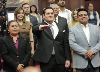 César Osuna Belmonte rinde protesta como diputado local