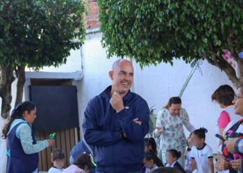 “No podemos dejar a niñas, niños y jóvenes expuestos durante meses al ocio digital sin supervisión”: Adolfo “Fito” Torres