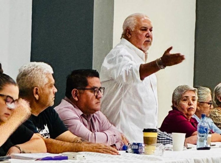 Rechaza Consejo General de Huelga del SUEUM la solicitud de renuncia del líder Eduardo Tena