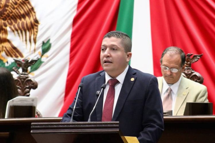Propone Vicente Gómez Núñez creación del Consejo de la Juventud Comunitaria
