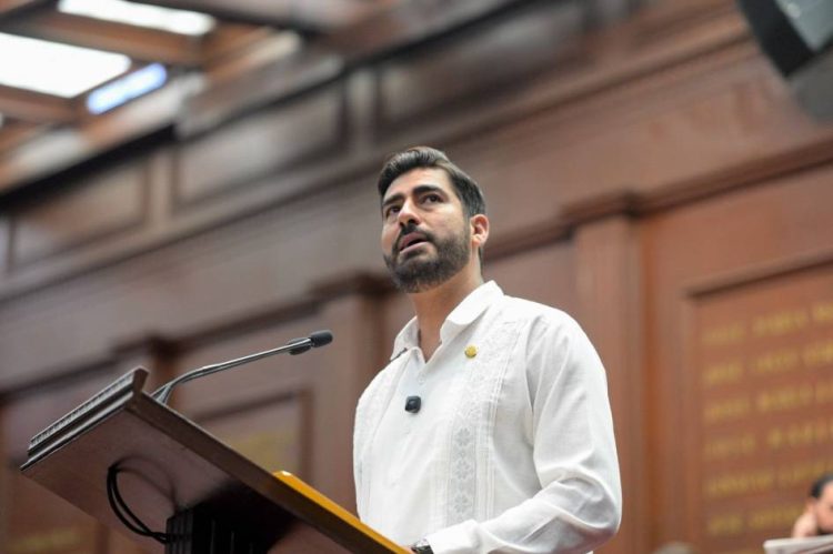 Alfonso Chávez propone reformar el Código Electoral para proteger a todas las mujeres frente a la violencia política de género
