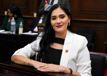 Tras aprobación de reforma, Diana Espinoza celebra que se promueva la escritura manuscrita en educación básica