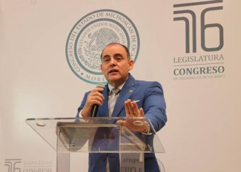 Confía Baltazar Gaona en cumplimiento de acuerdos tras levantamiento de huelga en la UMSNH