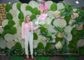 Dayana Pérez reconoce la vocación y entrega de maestras y maestros de Salvador Escalante