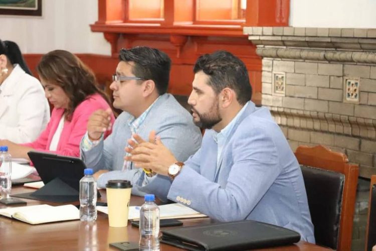Octavio Ocampo plantea revisar viabilidad de elecciones simultáneas en la reforma electoral de Michoacán