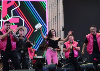 Banda La Más Fresona prende festejos del 485 Aniversario de Morelia