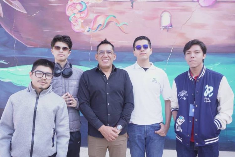 Jóvenes de Conalep van por el campeonato nacional de Microsoft