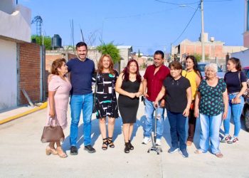 Yankel Benítez visita La Morita y refrenda atención directa a las familias morelianas