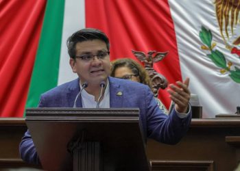 Celebra Toño Carreño reformas a la ley de educación, en beneficio de la salud de niñas y niños