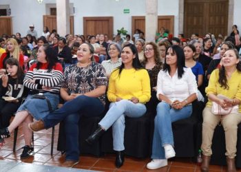 Araceli Saucedo y Lucila Martínez reúnen a liderazgos femeninos de Morelia en masivo encuentro de reconocimiento y unidad