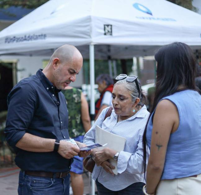 Adolfo Torres reafirma compromiso social del Ooapas con adultos mayores