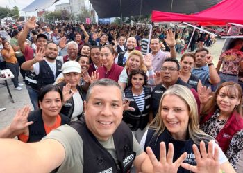 Miles de mamás participan en festejos, Barragán llama a construir una ciudad que las cuide