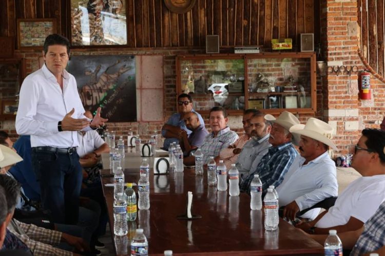 Se suman ganaderos, porcicultores y productores de la región de Huandacareo a AMA Michoacán