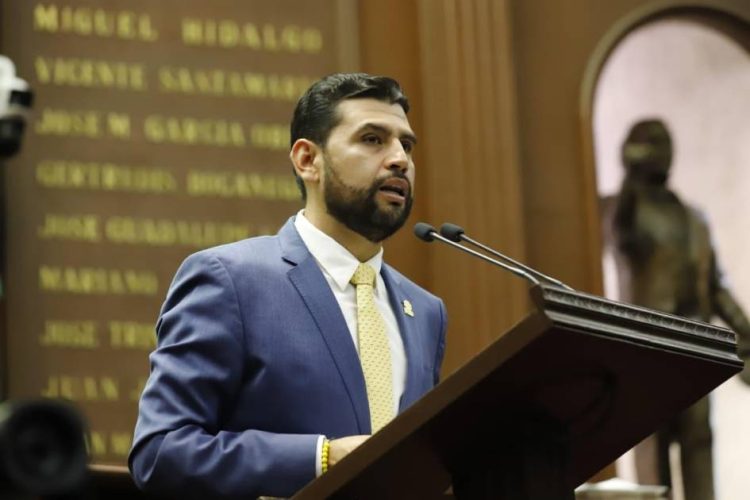 Octavio Ocampo impulsa reforma para crear un mecanismo de atención inmediata de migrantes desaparecidos o detenidos