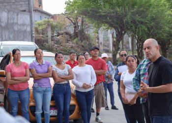 Adolfo Torres refrenda compromiso de atención directa con habitantes de El Durazno