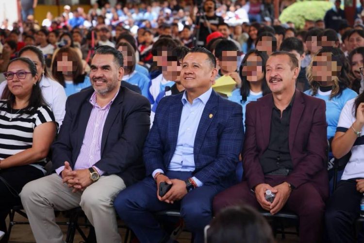 En Acuitzio, Torres Piña encabeza Foro de Ciberseguridad “Desconek-Tate y Reconek-Tate”; reúne a más de mil 500 personas