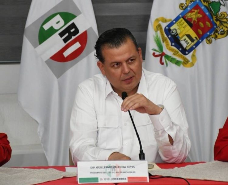 Narcocorrido en el Congreso exhibe la incongruencia de Morena: Memo Valencia