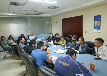 Encabeza Adolfo Torres reunión estratégica con jefas y jefes de sector del Ooapas