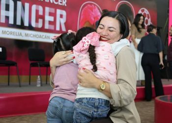 Apoyo económico fortalece atención de niñas y niños con cáncer en Michoacán