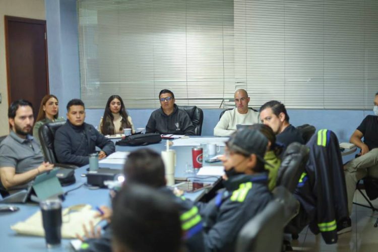 Encabeza Adolfo Torres reunión estratégica con jefas y jefes de sector del Ooapas
