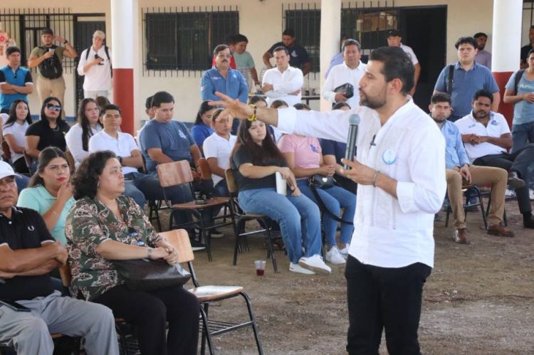 Escuchar a la gente en el territorio, la única vía para recuperar la grandeza de Michoacán: Octavio Ocampo