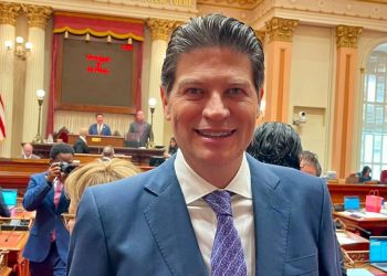 Alfonso Martínez Alcázar inicia intensa gira de trabajo en Sacramento, California