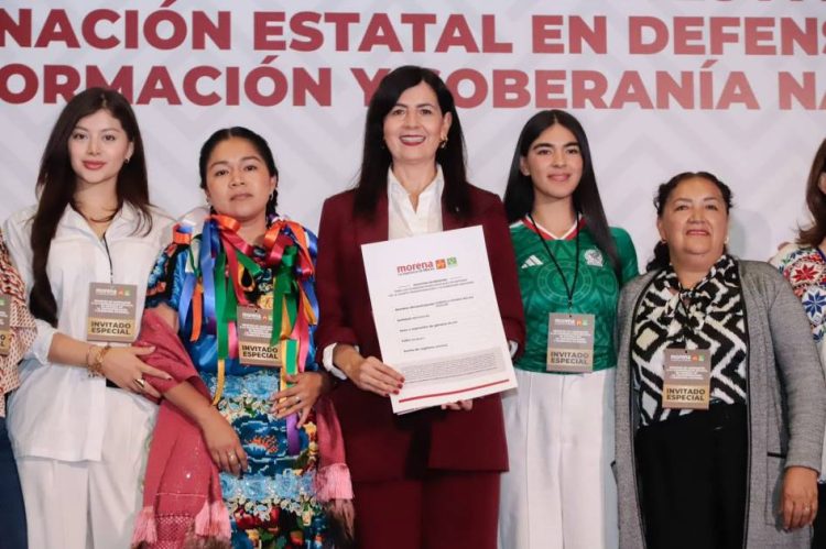 Formalizó Gaby Molina su registro como aspirante a la Coordinación de la Defensa de la Transformación y la Soberanía en Michoacán