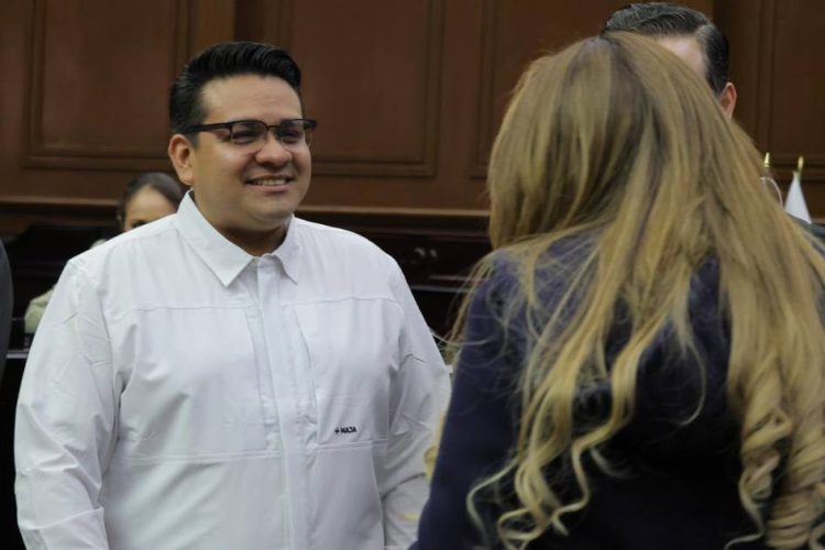 El Congreso del Estado es la casa del pueblo y el ingreso de toda persona debe garantizar se y respetarse: Toño Carreño