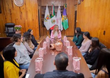 Refrenda Dayana Pérez su respaldo a las candidatas a Reina del Cobre 2026