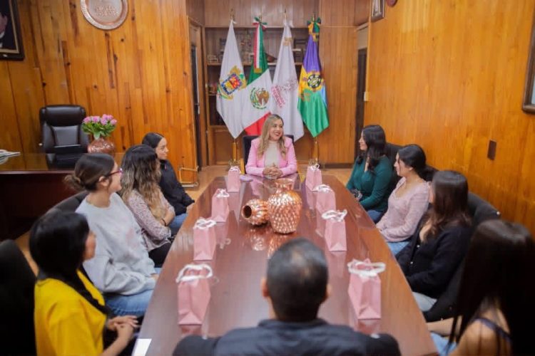 Refrenda Dayana Pérez su respaldo a las candidatas a Reina del Cobre 2026
