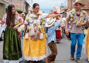 Zacapu celebra con orgullo la tradicional Topa en el marco del 478 Aniversario de su Fundación: Mónica Valdez