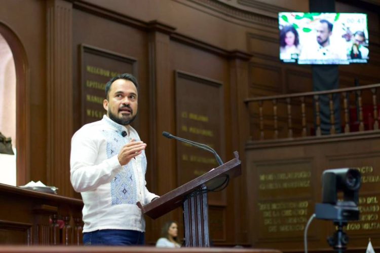 Propone Hugo Rangel recuperar el espacio público para garantizar un transporte colectivo seguro y eficiente