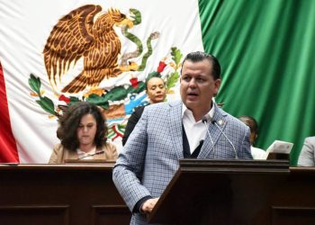 Desplazamiento forzado ya es un delito a propuesta de Memo Valencia