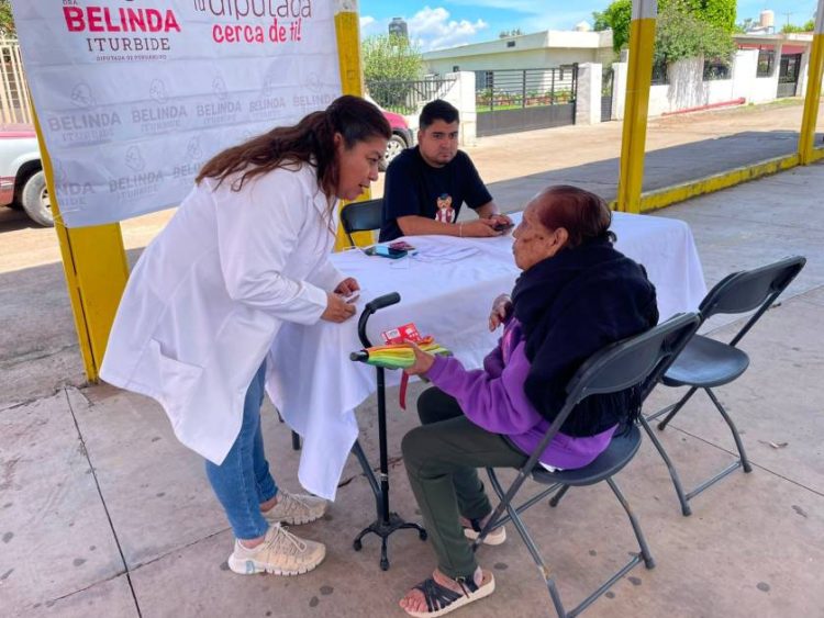 Lleva Belinda Iturbide Feria de la Salud a La Tepusa