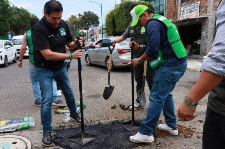Urge reforzar brigadas para atender los baches en Morelia: PVEM