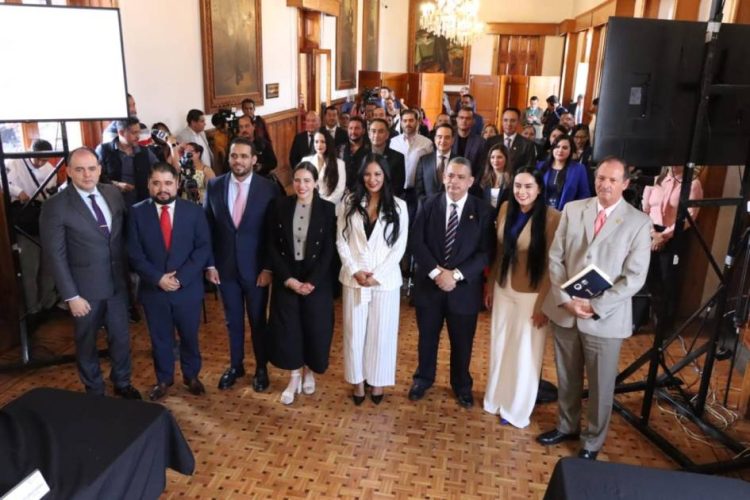 Recibe Congreso del Estado Primer Informe de Fiscalía Anticorrupción