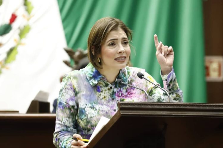 La voz de las víctimas reclaman justicia en el Congreso de Michoacán a través de la diputada Brissa Arroyo