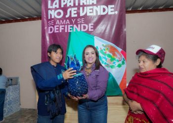 Reúne Gladyz Butanda a liderazgos de Tangancícuaro en asamblea de defensa de la transformación