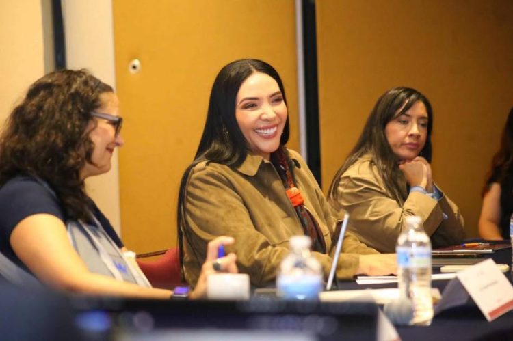 Gobierno digital fortalece la transparencia y mejora los servicios p煤blicos: Adriana Campos