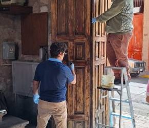 Inicia segunda etapa de restauración de portones y elementos de madera del Centro Histórico de Morelia
