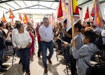 Avanza Morón en la construcción de la unidad en Michoacán