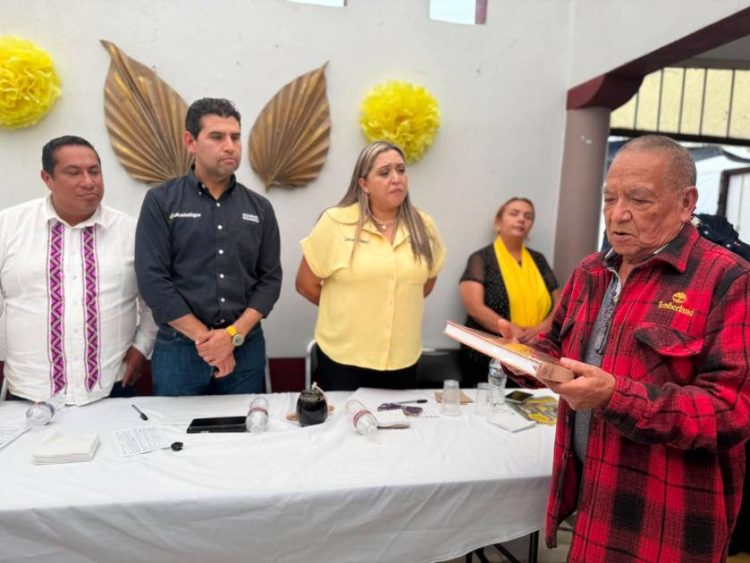 Sectores sociales de Paracho plantean necesidades; Octavio Ocampo anuncia iniciativa para fortalecer la actividad artesanal