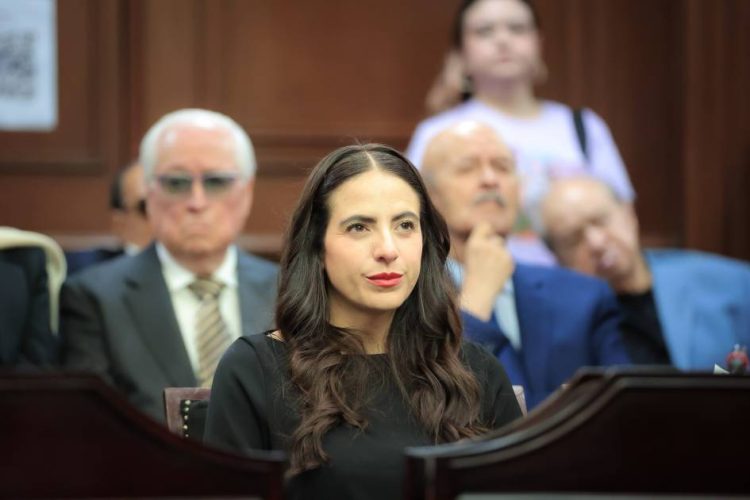 Más bachilleratos para que los jóvenes no abandone sus sueños: Giulianna Bugarini