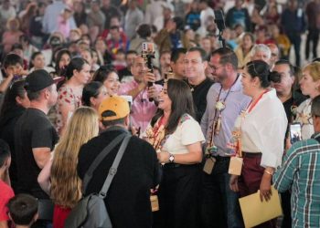 Con Gladyz Butanda más de 23 mil personas en Michoacán defienden la transformación