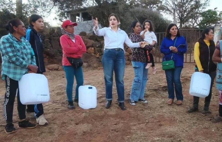 Las familias morelianas deben recibir agua potable, es un derecho humano: Brissa Arroyo